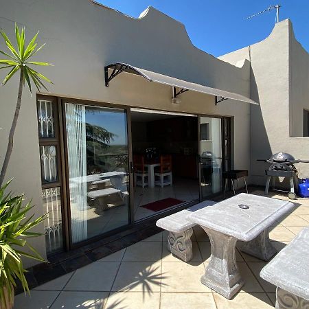 Glenvista Home With A View 요하네스버그 외부 사진