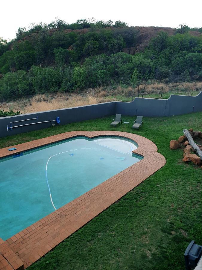 Glenvista Home With A View 요하네스버그 외부 사진
